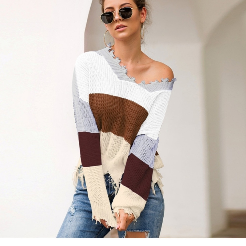 ❗SOLD❗Frayed Fringe Knit Oversized Sweater - Picture 1 of 2